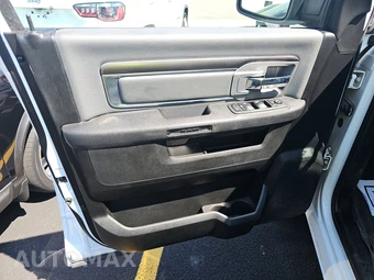 2023 Ram 1500 Classic SLT Crew Cab Short Bed - miniatura 9