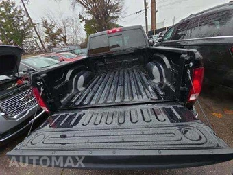 2023 Ram 1500 Classic SLT Crew Cab Short Bed - miniatura 14