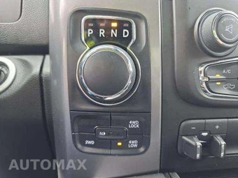 2023 Ram 1500 Classic SLT Crew Cab Short Bed - miniatura 28