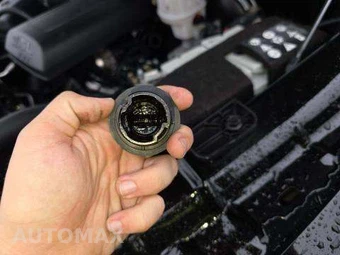 2023 Ram 1500 Classic SLT Crew Cab Short Bed - miniatura 29