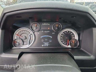 2023 Ram 1500 Classic SLT Crew Cab Short Bed - miniatura 9