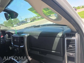 2023 Ram 1500 Classic SLT Crew Cab Short Bed - miniatura 19