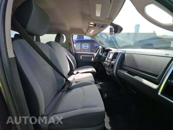 2023 Ram 1500 Classic SLT Crew Cab Short Bed - miniatura 15