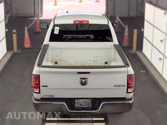 2023 Ram 1500 Classic SLT Crew Cab Short Bed - miniatura 5