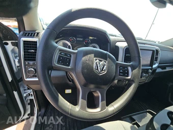 2023 Ram 1500 Classic SLT Crew Cab Short Bed - miniatura 10