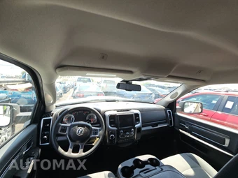 2023 Ram 1500 Classic SLT Crew Cab Short Bed - miniatura 11