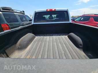 2023 Ram 1500 Classic SLT Crew Cab Short Bed - miniatura 16