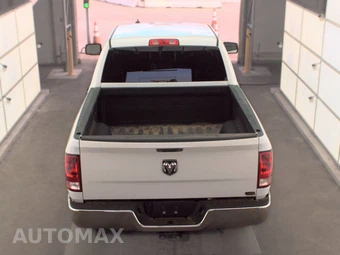 2023 Ram 1500 Classic SLT Crew Cab Short Bed - miniatura 5
