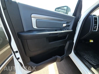 2023 Ram 1500 Classic SLT Crew Cab Short Bed - miniatura 9