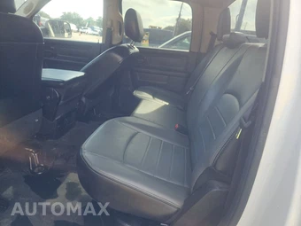 2023 Ram 1500 Classic Tradesman Crew Cab Medium Bed - miniatura 13