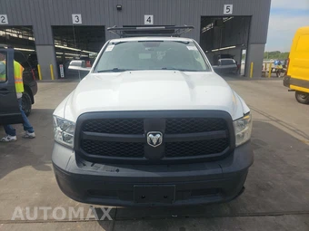2023 Ram 1500 Classic Tradesman Crew Cab Medium Bed - miniatura 2