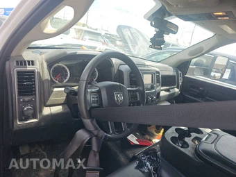 2023 Ram 1500 Classic Tradesman Crew Cab Medium Bed - miniatura 11