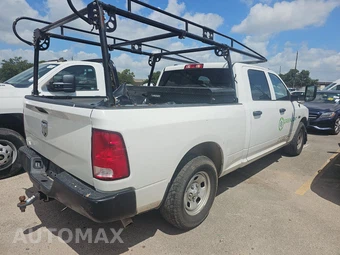2023 Ram 1500 Classic Tradesman Crew Cab Medium Bed - miniatura 4