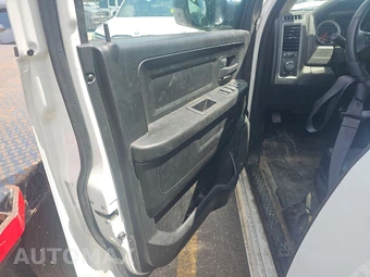 2023 Ram 1500 Classic Tradesman Crew Cab Medium Bed - miniatura 9