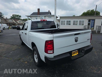 2023 Ram 1500 Classic Tradesman Crew Cab Medium Bed - miniatura 2