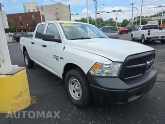 2023 Ram 1500 Classic Tradesman Crew Cab Medium Bed - miniatura 4