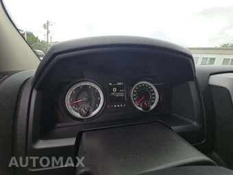 2023 Ram 1500 Classic Tradesman Crew Cab Medium Bed - miniatura 9