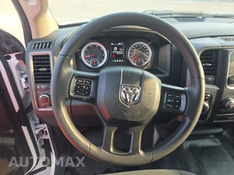 2023 Ram 1500 Classic Tradesman Crew Cab Short Bed - miniatura 10