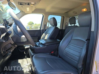 2023 Ram 1500 Classic Tradesman Extended Cab Medium Bed – miniatura 3