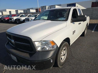 2023 Ram 1500 Classic Tradesman Extended Cab Medium Bed - samochód z USA z aukcji Manheim, oferta Kup Teraz w AUTOMAX