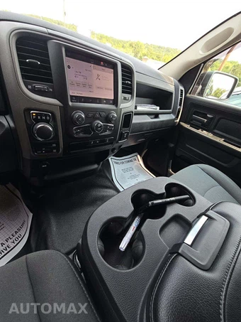 2023 Ram 1500 Classic Tradesman Extended Cab Medium Bed - miniatura 10