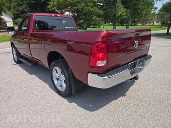 2023 Ram 1500 Classic Tradesman Regular Cab Long Bed - miniatura 2