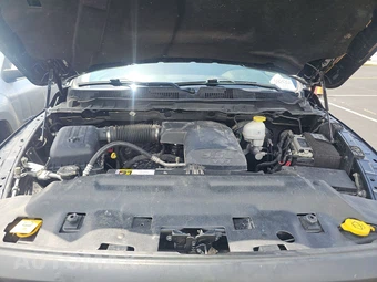 2023 Ram 1500 Classic Warlock Crew Cab Short Bed - miniatura 16