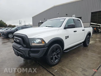 2023 Ram 1500 Classic Warlock Crew Cab Short Bed - samochód z USA z aukcji Manheim, oferta Kup Teraz w AUTOMAX