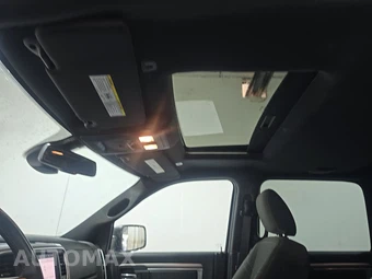 2023 Ram 1500 Classic Warlock Crew Cab Short Bed - miniatura 17