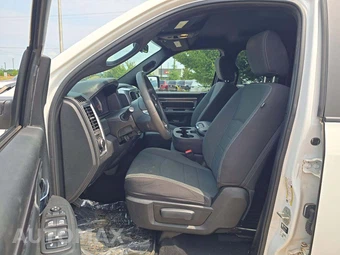 2023 Ram 1500 Classic Warlock Extended Cab Medium Bed - miniatura 6