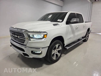 2023 Ram 1500 Laramie Crew Cab Extra Short Bed - miniatura 3