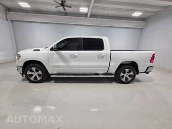 2023 Ram 1500 Laramie Crew Cab Extra Short Bed - miniatura 4