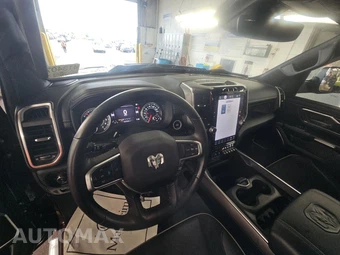 2023 Ram 1500 Laramie Crew Cab Medium Bed - miniatura 11