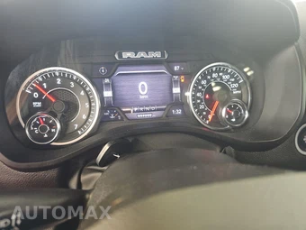2023 Ram 1500 Laramie Crew Cab Medium Bed - miniatura 12