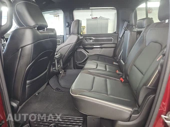 2023 Ram 1500 Laramie Crew Cab Medium Bed - miniatura 13