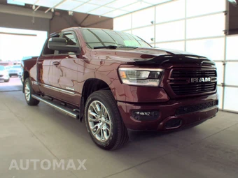 2023 Ram 1500 Laramie Crew Cab Medium Bed - miniatura 3