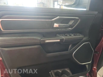 2023 Ram 1500 Laramie Crew Cab Medium Bed - miniatura 9