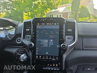 2023 Ram 1500 Laramie Crew Cab Medium Bed - miniatura 24