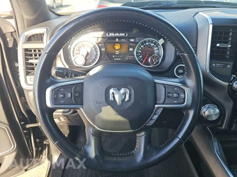 2023 Ram 1500 Laramie Crew Cab Medium Bed - miniatura 10
