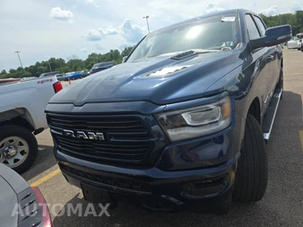 2023 Ram 1500 Laramie Crew Cab Medium Bed - miniatura 2