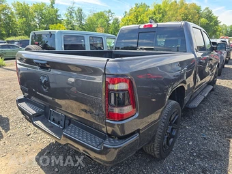 2023 Ram 1500 Laramie Crew Cab Medium Bed - miniatura 4