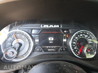 2023 Ram 1500 Laramie Crew Cab Medium Bed - miniatura 12