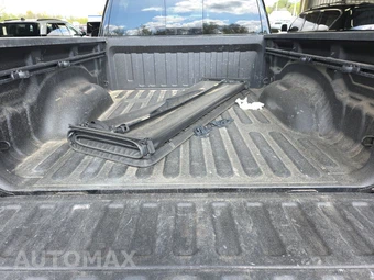 2023 Ram 1500 Laramie Crew Cab Medium Bed - miniatura 16