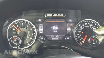 2023 Ram 1500 Laramie Crew Cab Medium Bed - miniatura 18