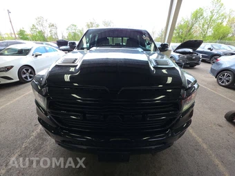 2023 Ram 1500 Laramie Crew Cab Medium Bed - miniatura 2