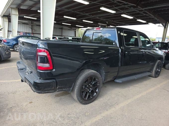2023 Ram 1500 Laramie Crew Cab Medium Bed - miniatura 4