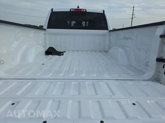 2023 Ram 1500 Laramie Crew Cab Medium Bed - miniatura 16
