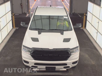2023 Ram 1500 Laramie Crew Cab Medium Bed - miniatura 2