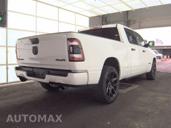 2023 Ram 1500 Laramie Crew Cab Medium Bed - miniatura 4