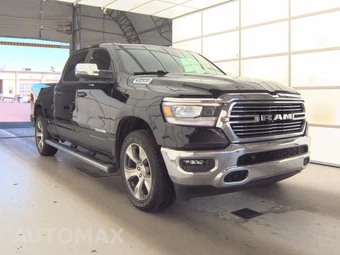 2023 Ram 1500 Laramie Crew Cab Medium Bed - miniatura 3
